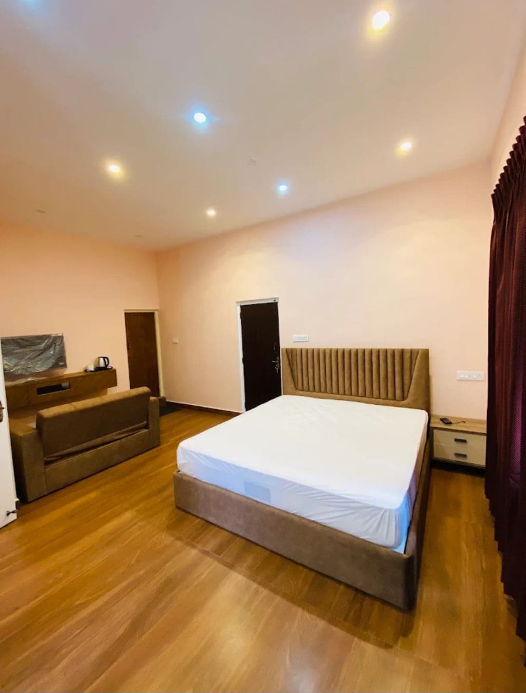 Suite Room 2